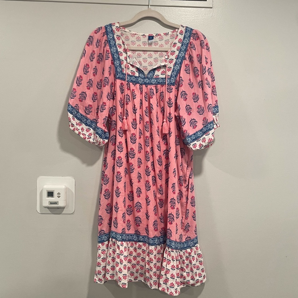 Peasant dress with balloon sleeves